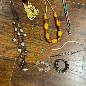 Lot of jewelry